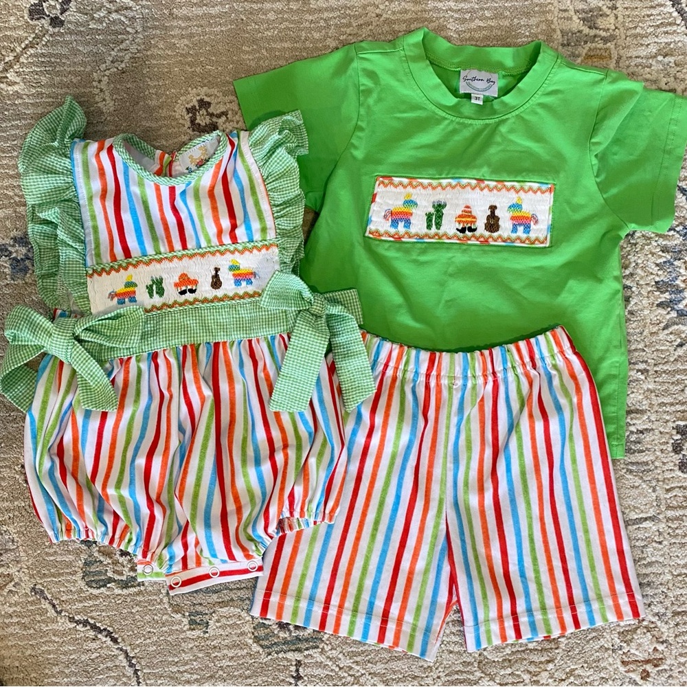 EUC Busy Bee Smock matching sibling 3T & 12m fiesta set